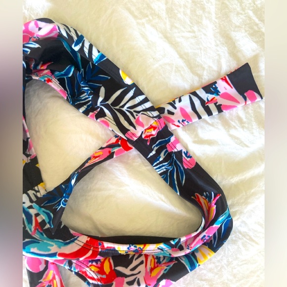 Two piece Bikini set Floral multicolor Size M New. Brand: My Charmo - Picture 7 of 11